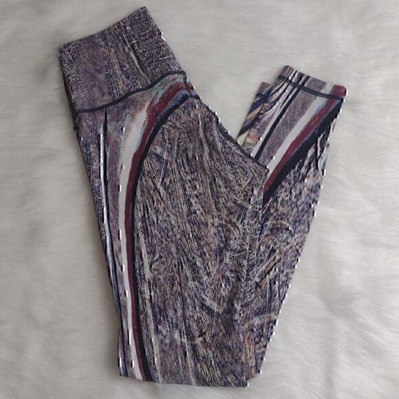 Lululemon Wunder Under Hi-Rise Tight size 6 color Polychromatic - Picture 2 of 8